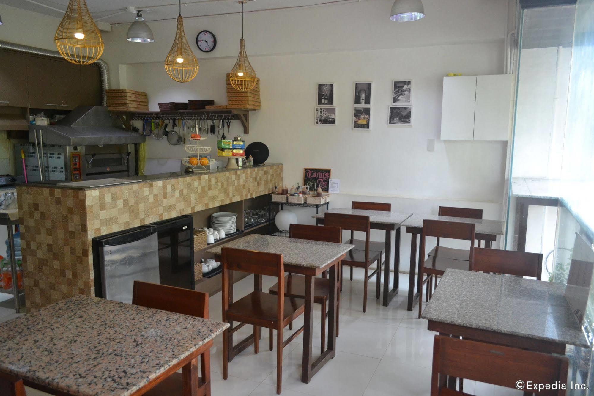 Sdr Serviced Apartments Cebu Stadt Exterior foto