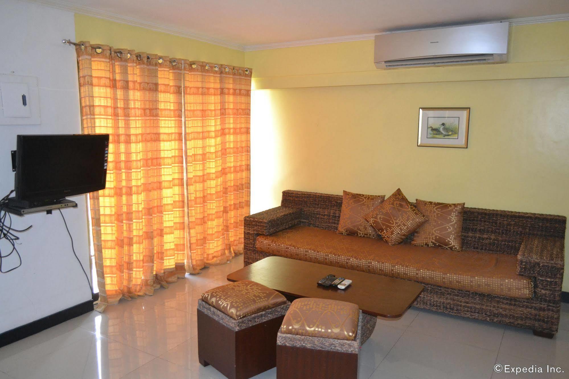 Sdr Serviced Apartments Cebu Stadt Exterior foto