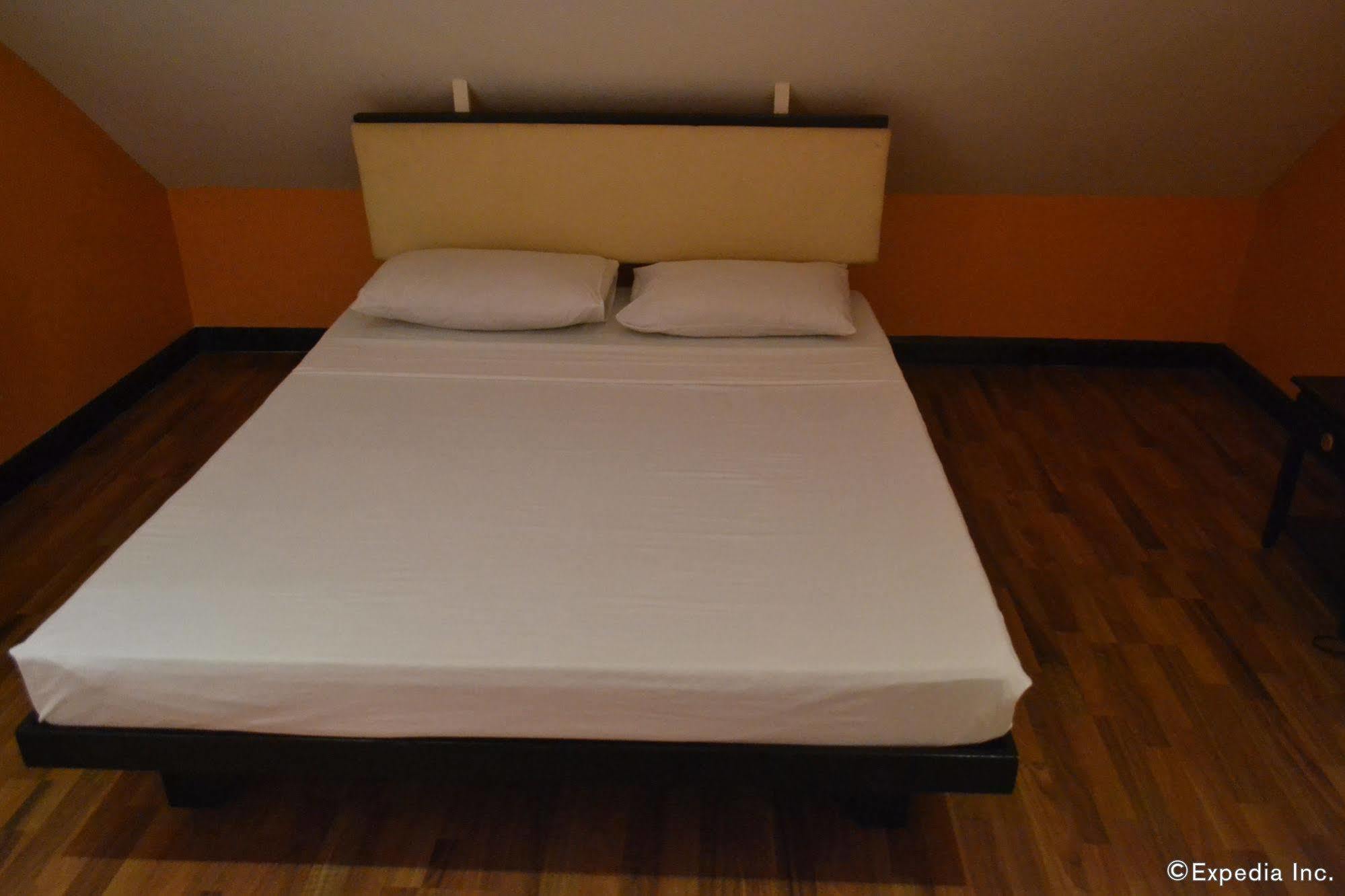 Sdr Serviced Apartments Cebu Stadt Exterior foto